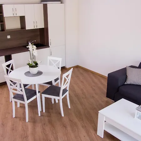 Apartment Adh